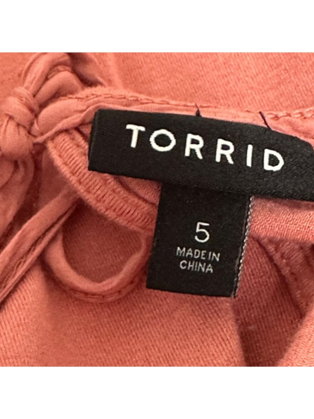 Torrid Womens Plus Size 5 (5X) Embroidered Top Rose Back Tie Closure Boho Fairy - Picture 4 of 9